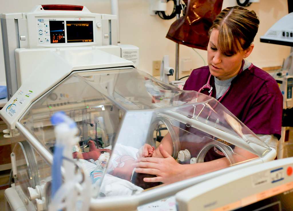 👶Neonatal ICU (NICU)